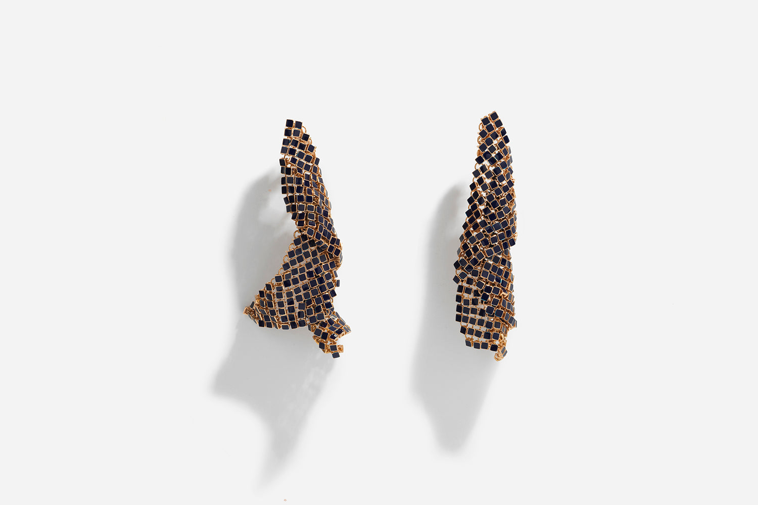 ROSE GOLD BLACK LACQUER EARRINGS