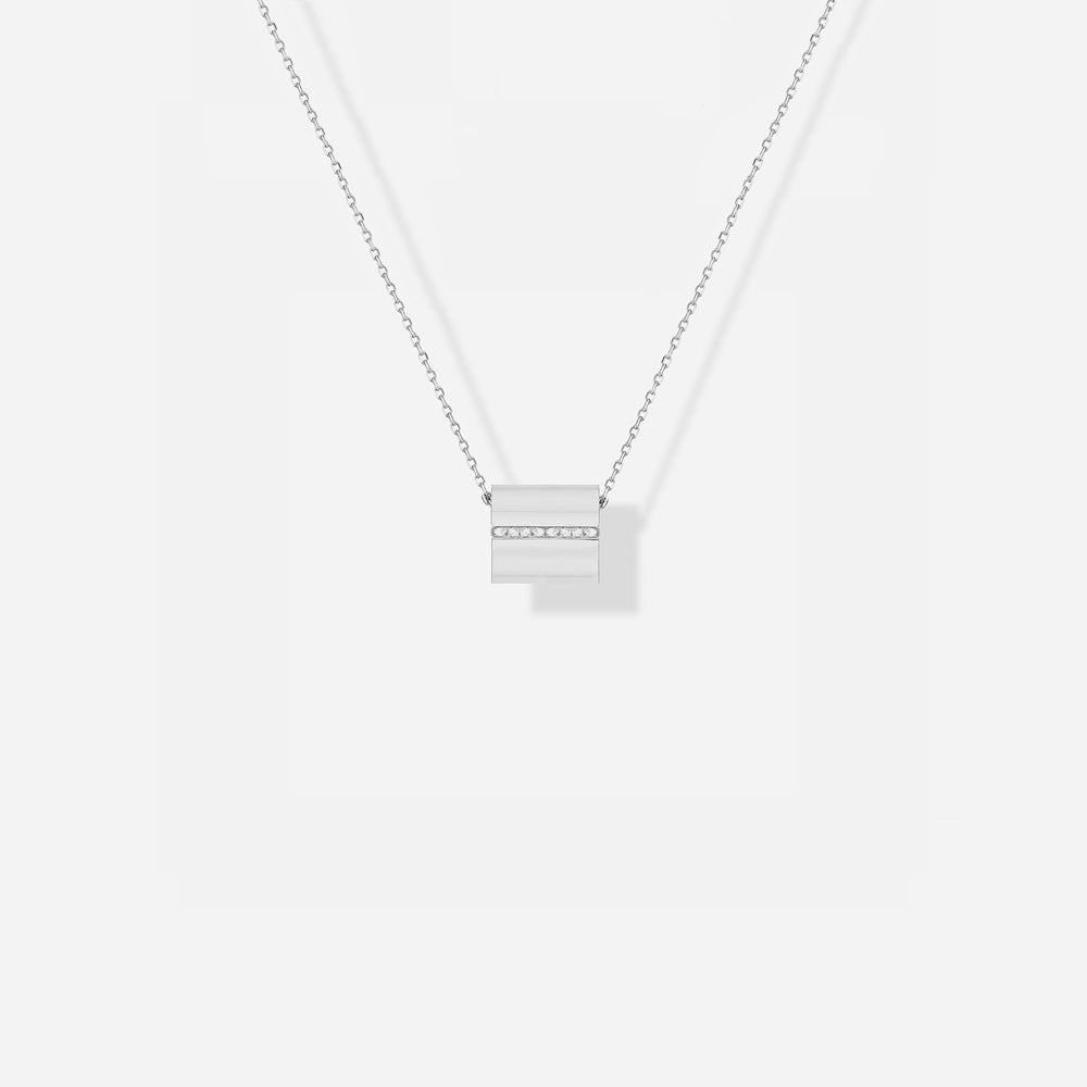 MONUMENT PENDANT