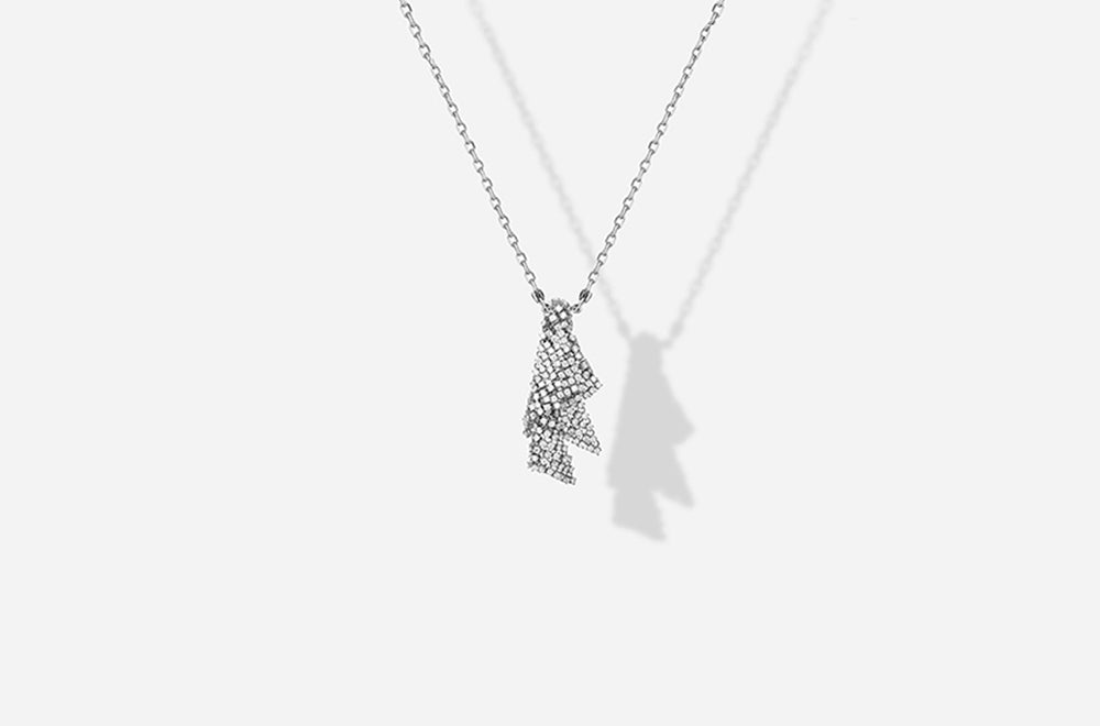 FLUID PENDANT / White Gold